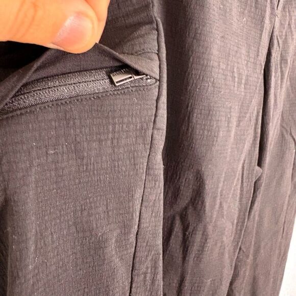 Athleta Ankle Jogger Nylon Pull On Pants Black w/ Zipper Pockets Size 10 - Picture 5 of 10